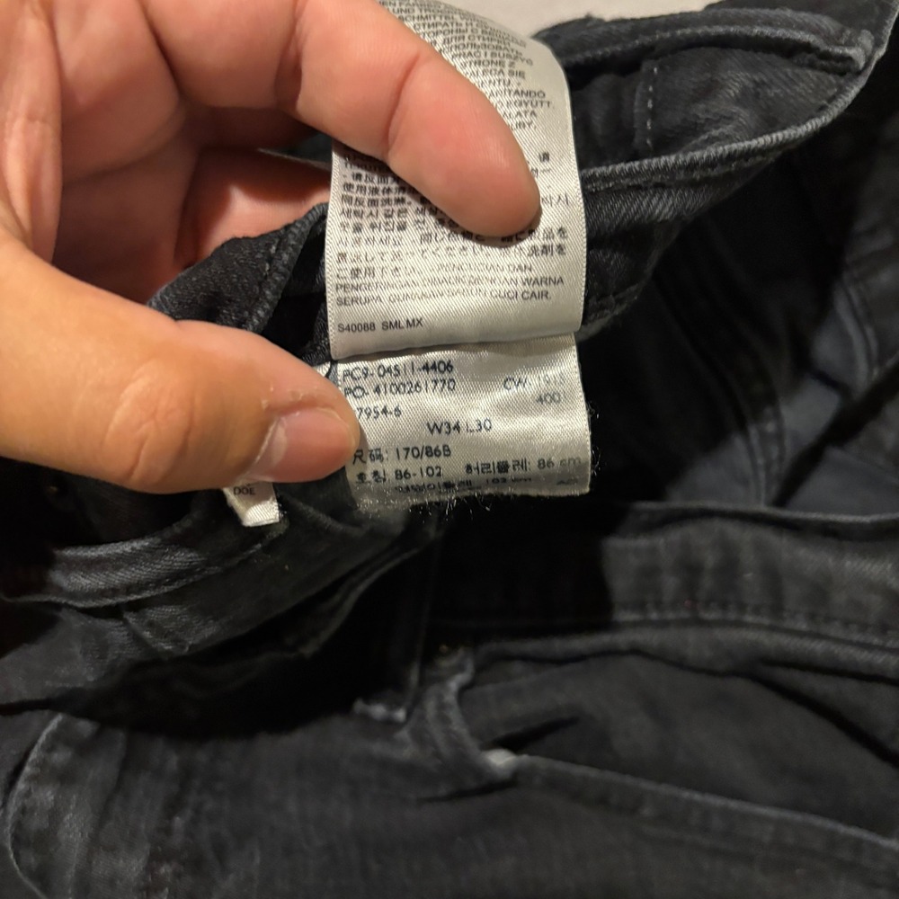 Levis 541 Athletic Taper Mens Black Jeans 34x30 Denim Pants Minimalist - Picture 6 of 8